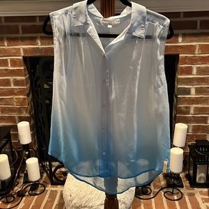 Rhythm Baby Blue Shell Sleeveless Button Down Blouse with Collar. Size:M